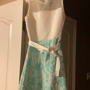 GIRLS DRESS SIZE 10 NEW WITHOUT TAGS